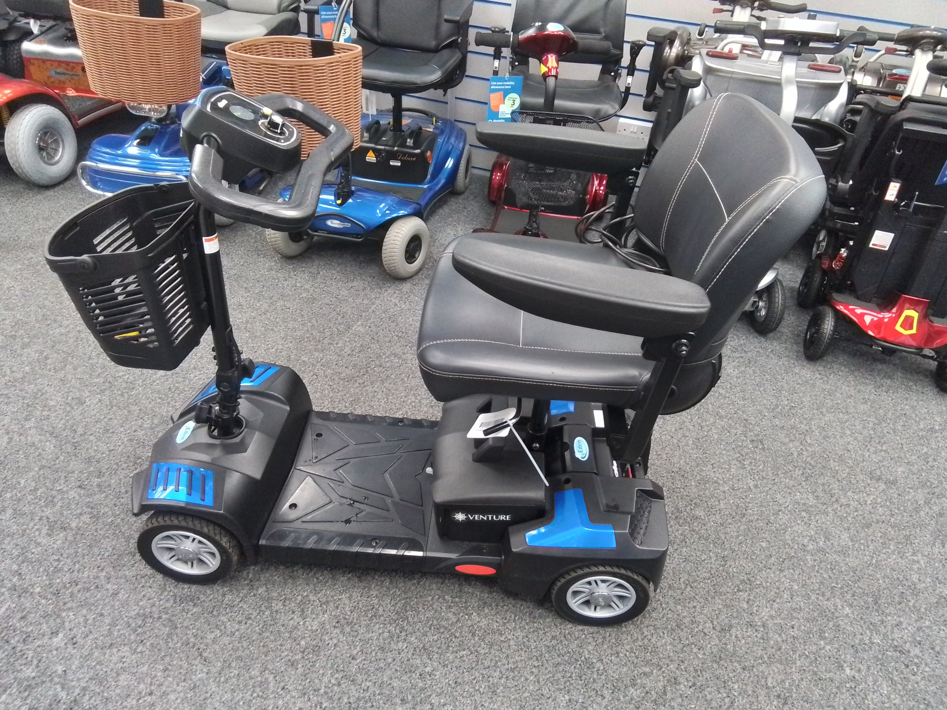 DRIVE SCOUT SPORT (Blue) - Eden Mobility