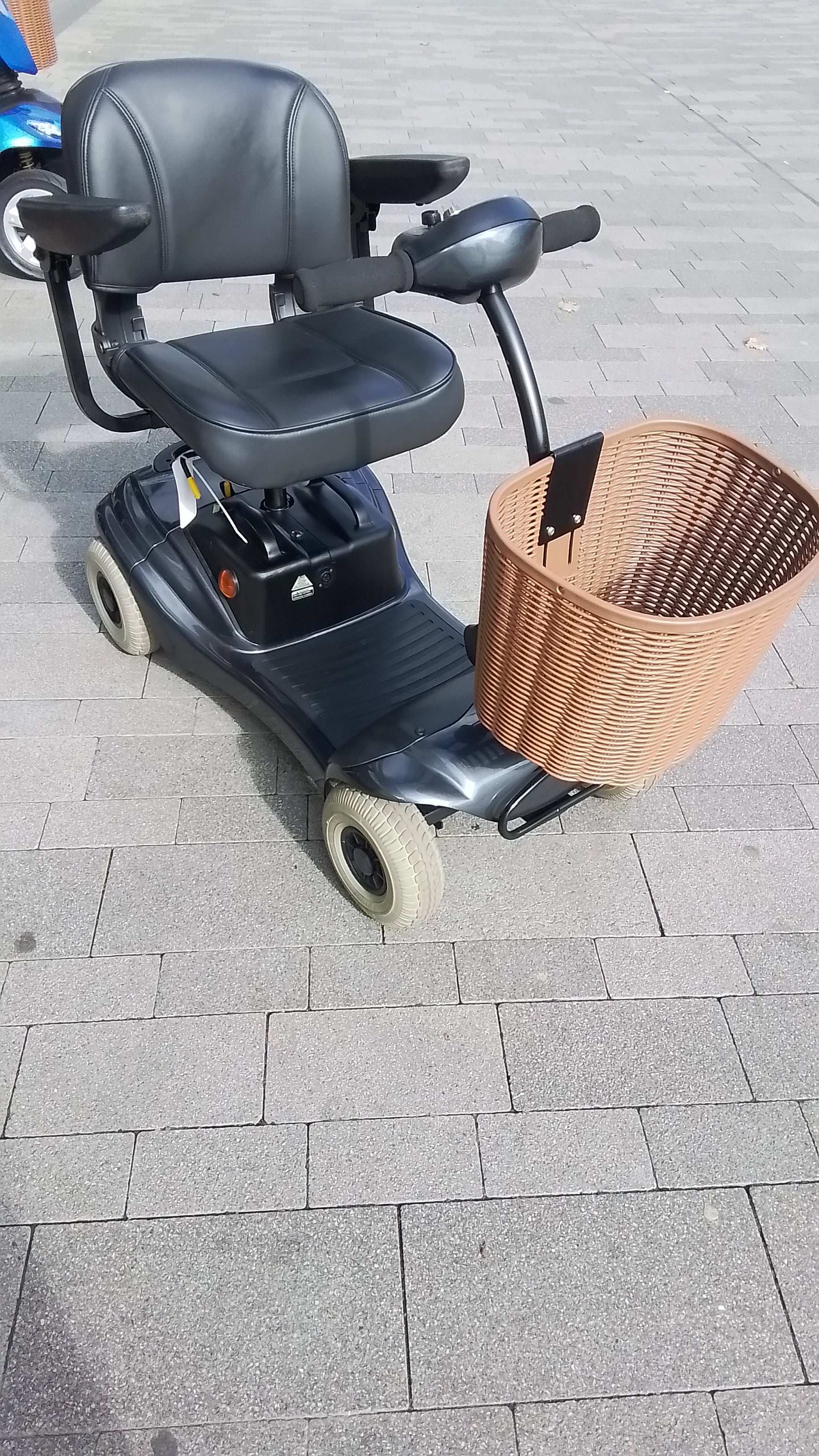 Roma Paris - Grey | Bolton - Eden Mobility