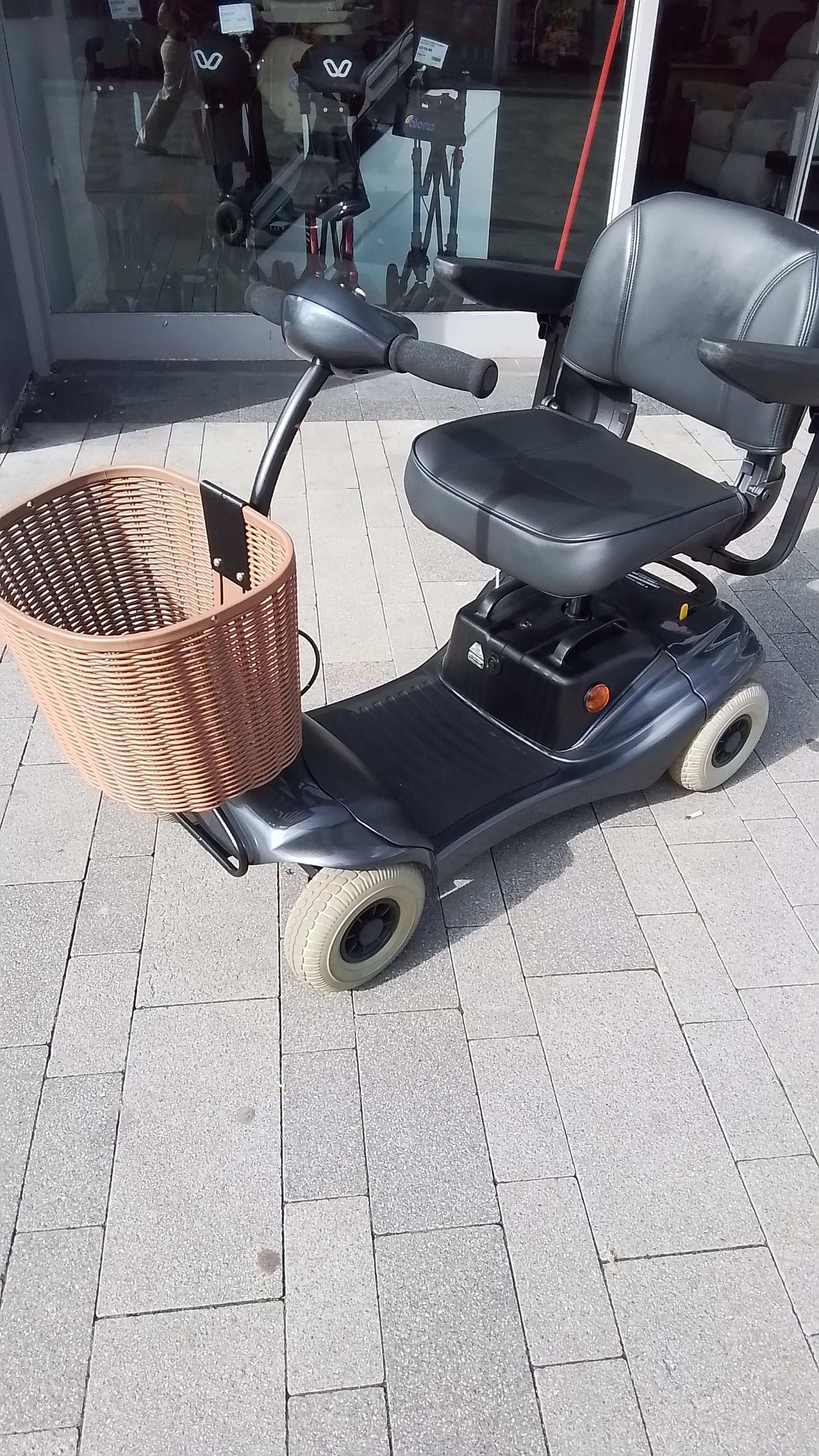 Roma Paris - Grey | Bolton - Eden Mobility