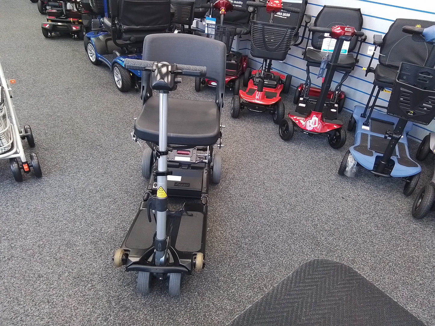 Luggie Fold - Black | Bridlington - Eden Mobility