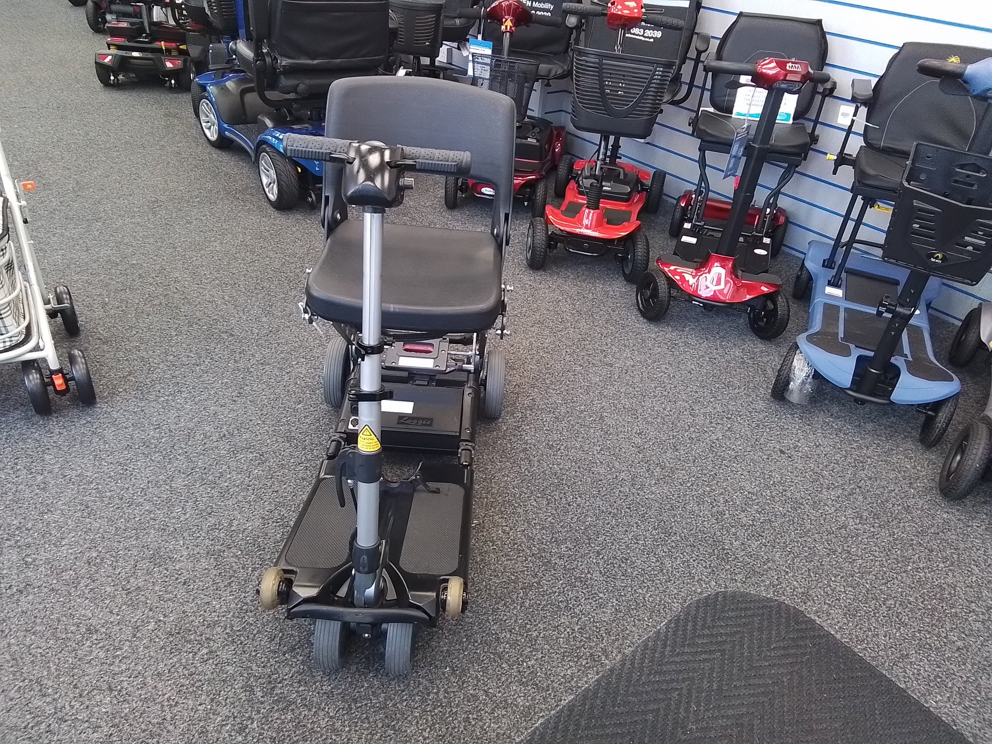 Luggie Fold - Black | Bridlington - Eden Mobility