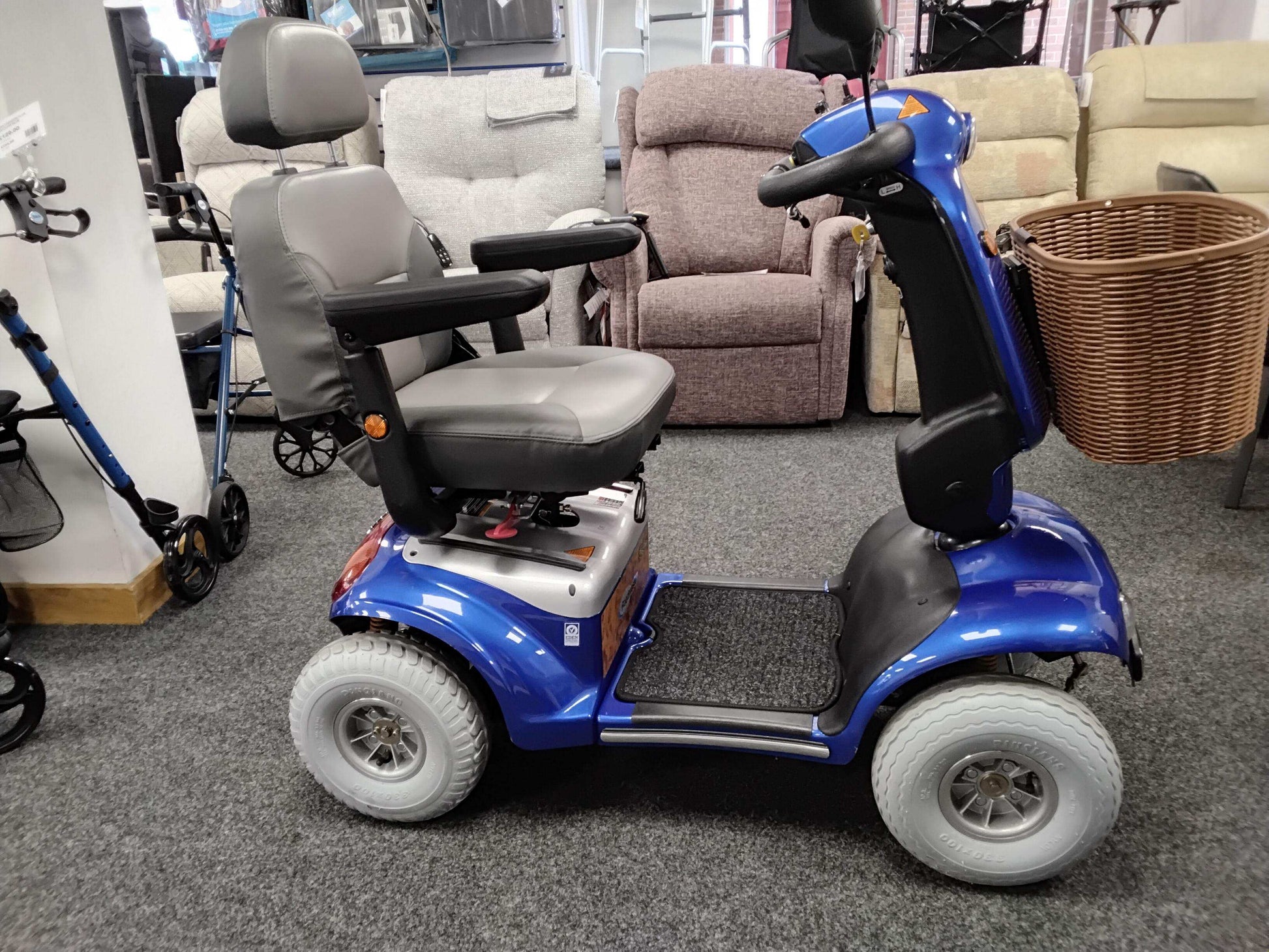 Roma Shoprider Cadiz - Blue | Chesterfield