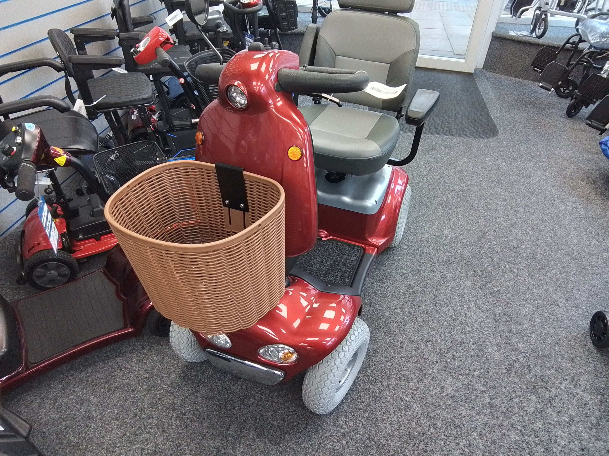 Roma Shoprider Cadiz - Red | Bridlington