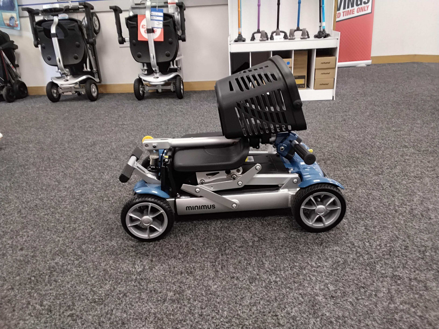 CareCo Minimus - Blue | Chesterfield