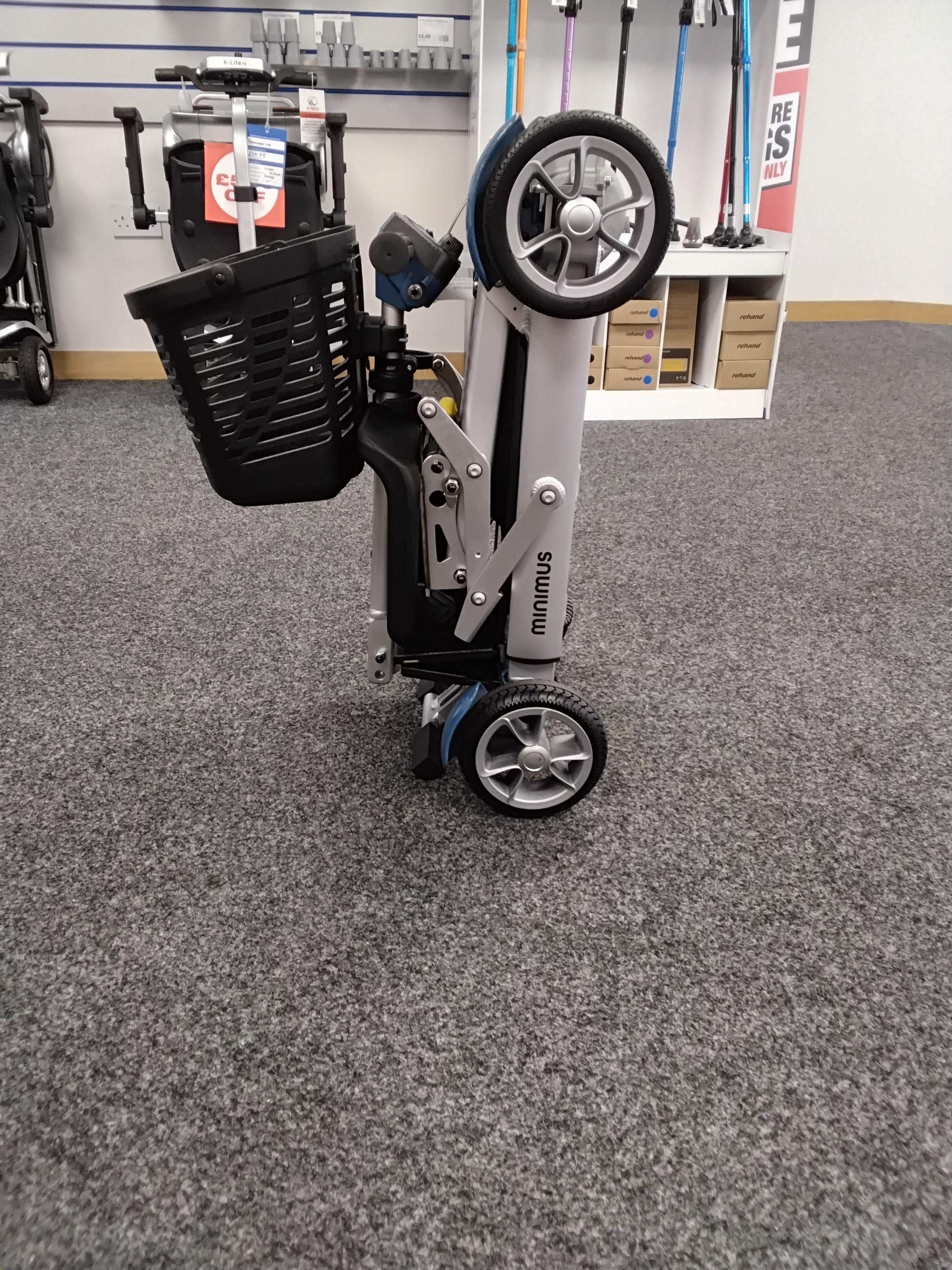 CareCo Minimus - Blue | Chesterfield