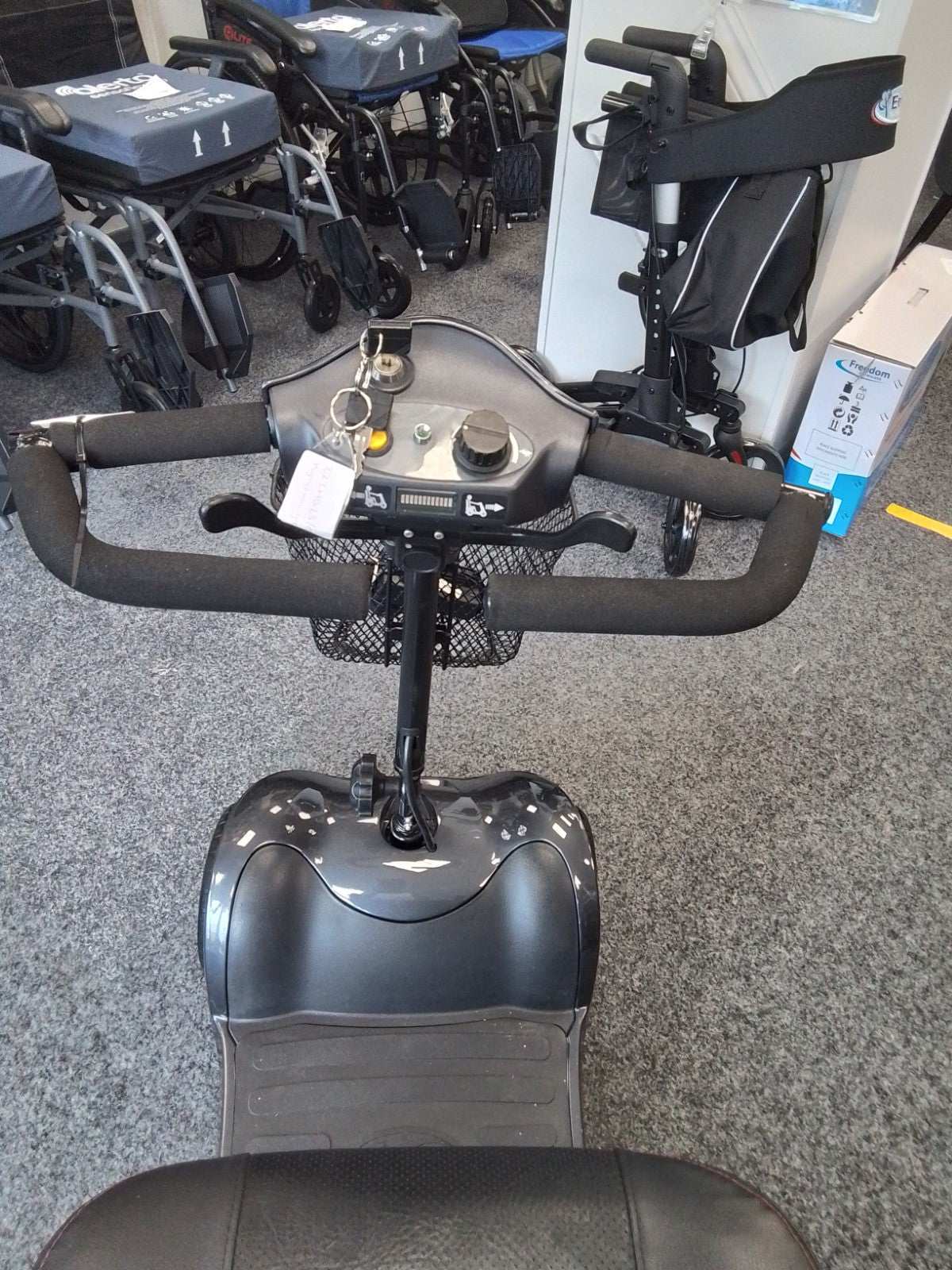 Kymco Mini - Grey - Hull, Holderness Rd - Eden Mobility