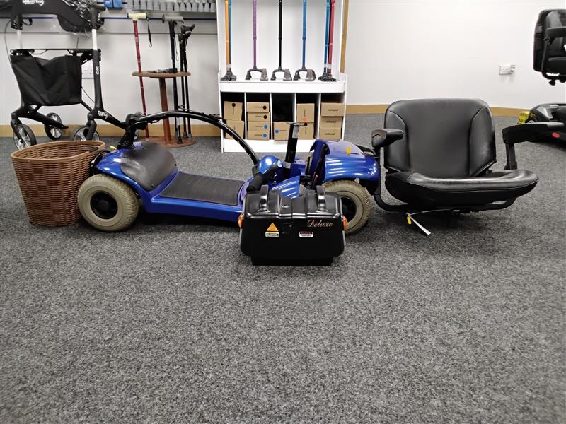 Roma Paris - Blue | Chesterfield