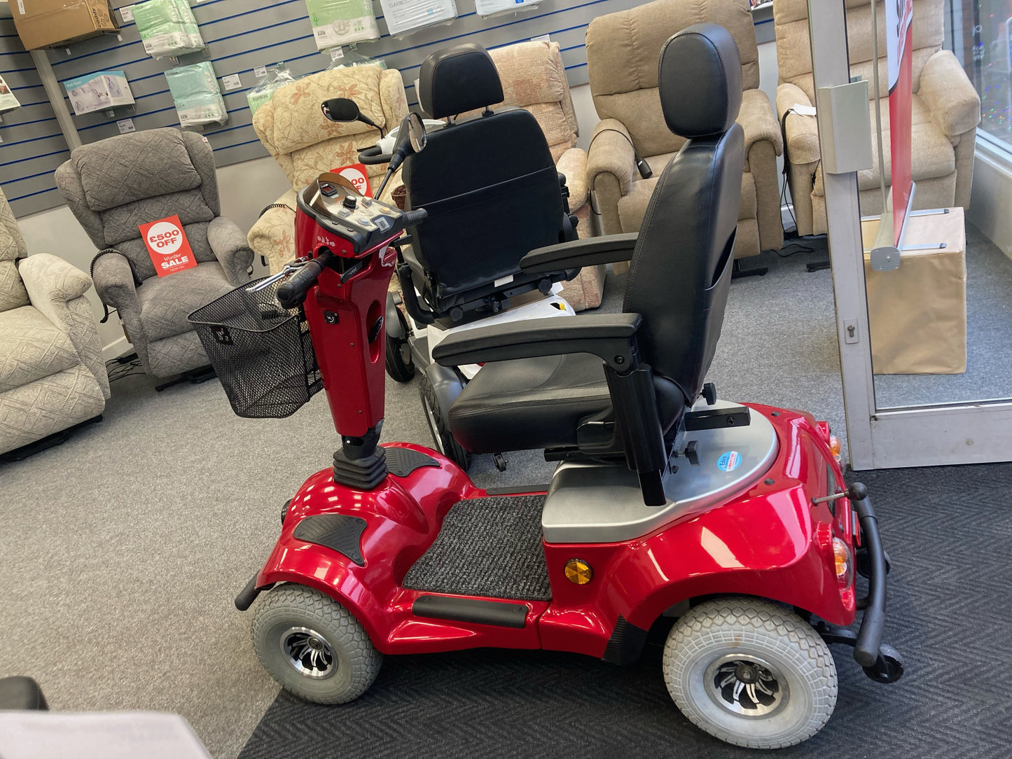 Mercury Regatta (Red) - Eden Mobility