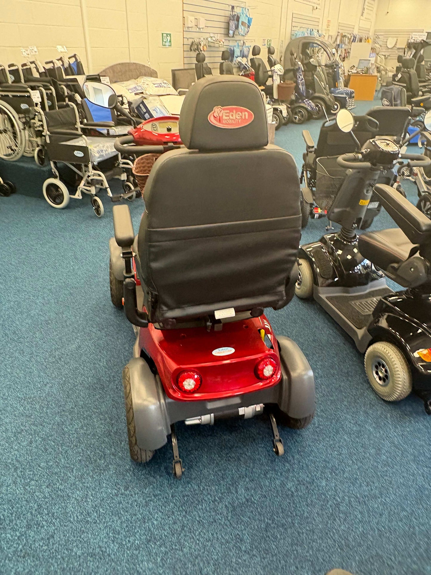 Vanos Galaxy 2 - Red | Sheffield