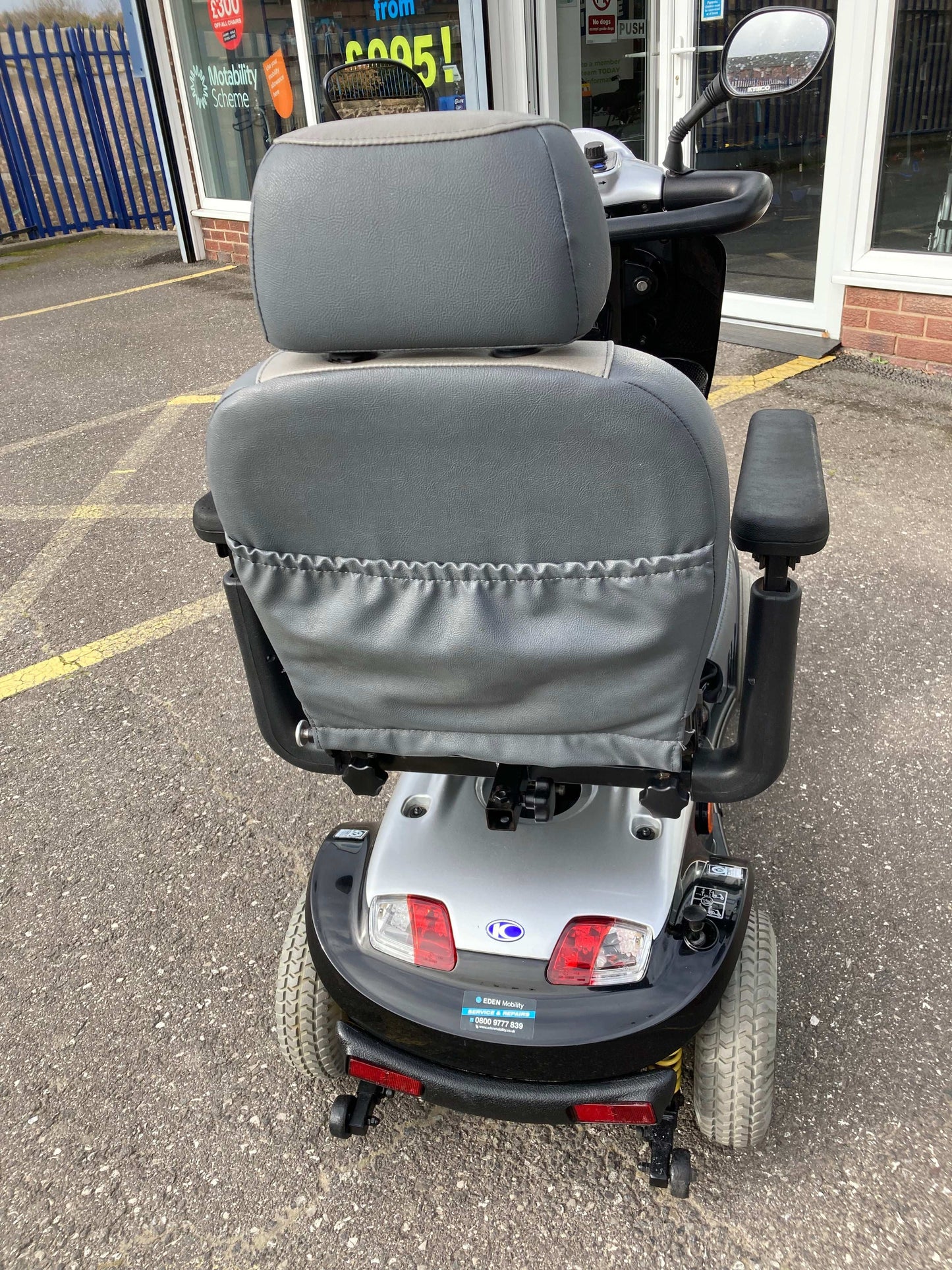 Kymco Midi - Black | Barnsley - Eden Mobility