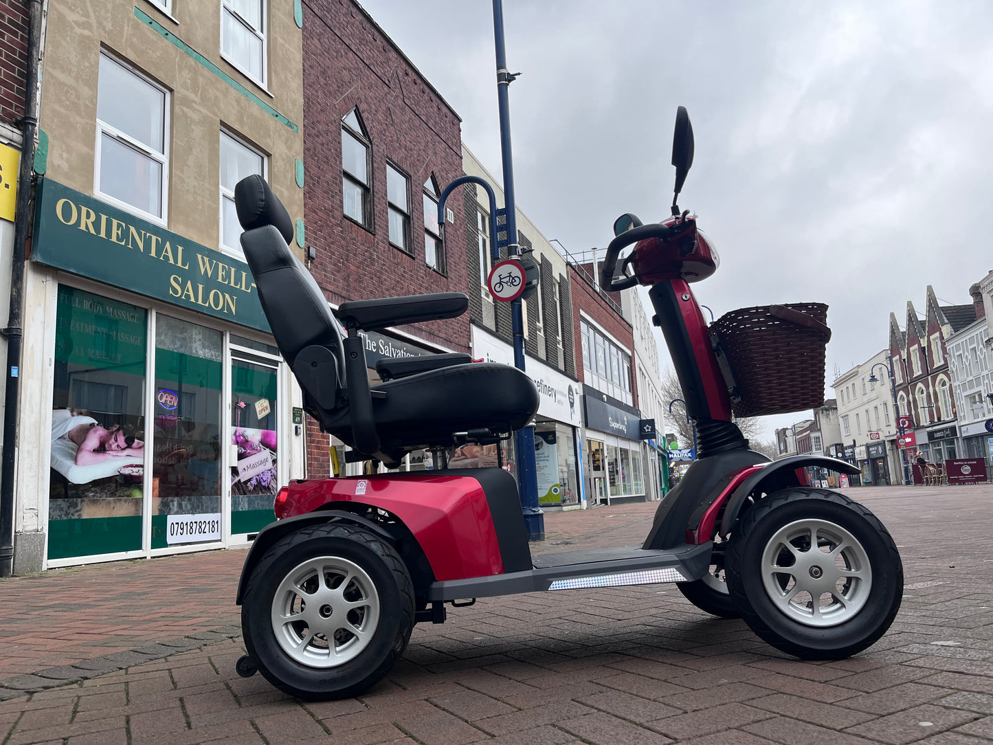 Galaxy Roadmaster Plus (Red) - Eden Mobility