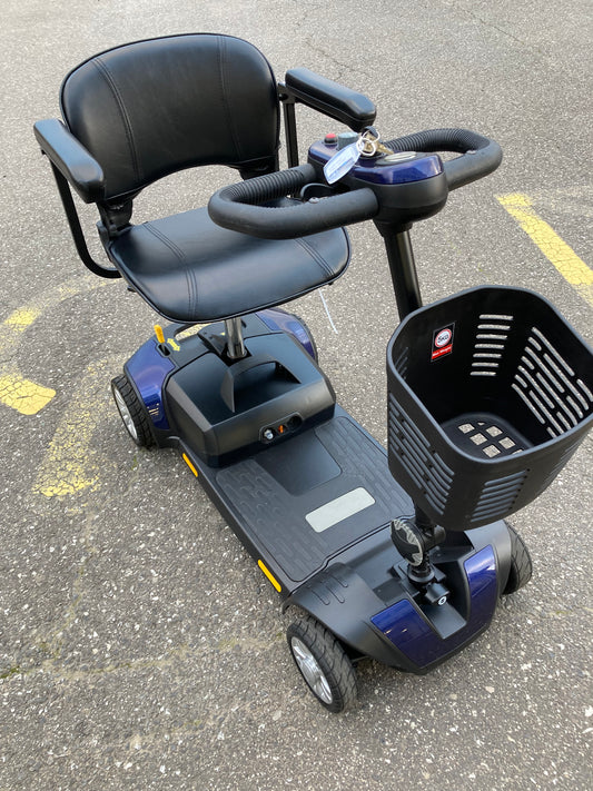 Pride Go Go Elite Traveller - Blue | Barnsley