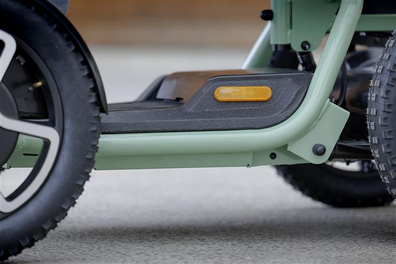 The Eden S800 Scoozy Advanced Suspension Mobility Scooter - Eden Mobility