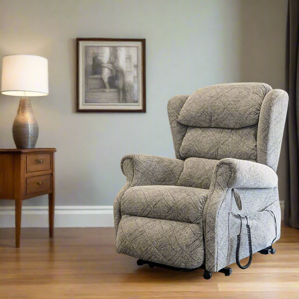 Eden Libra - Petite Recliner