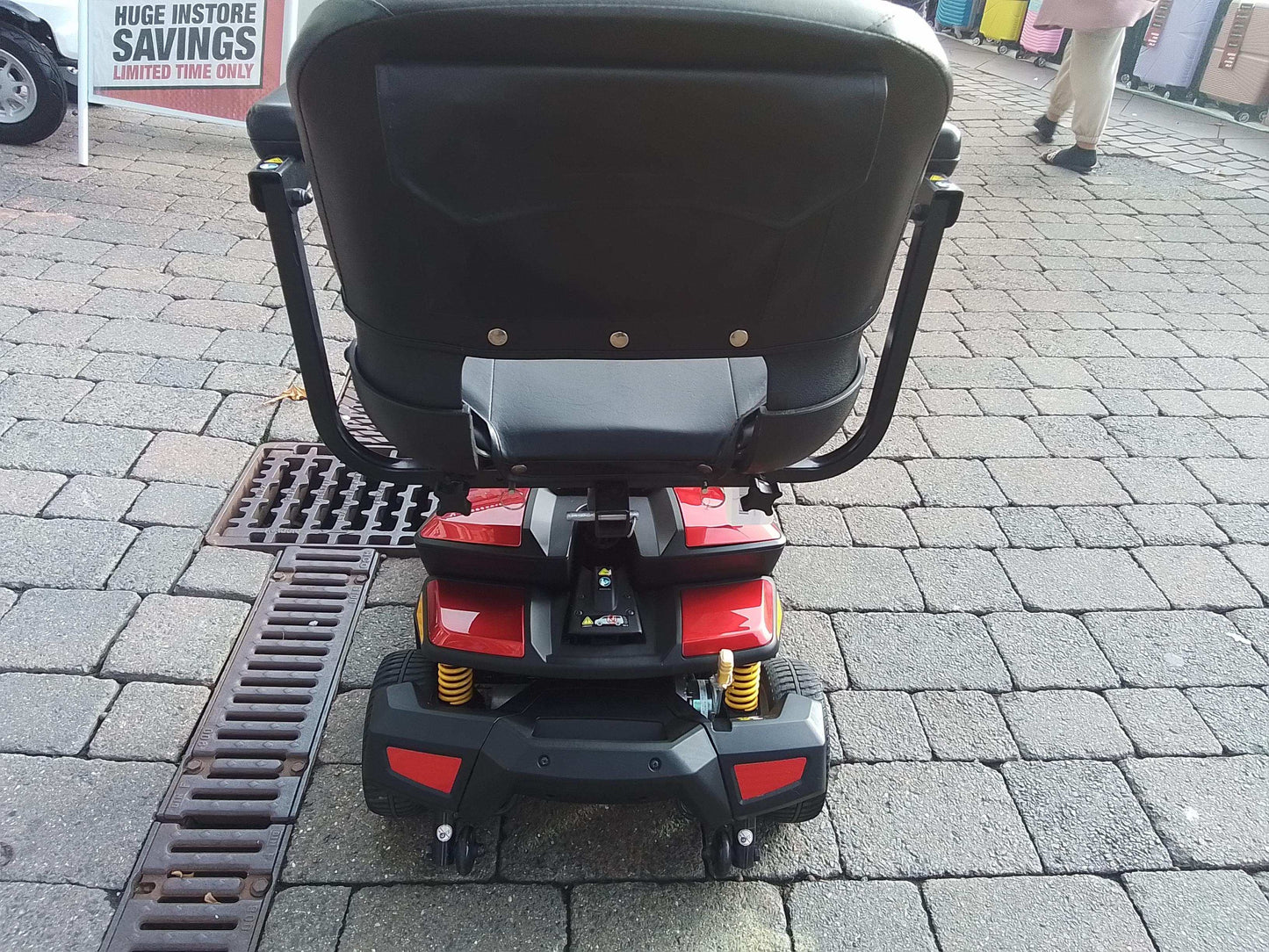 Pride Apex Rapid - Red | Mansfield