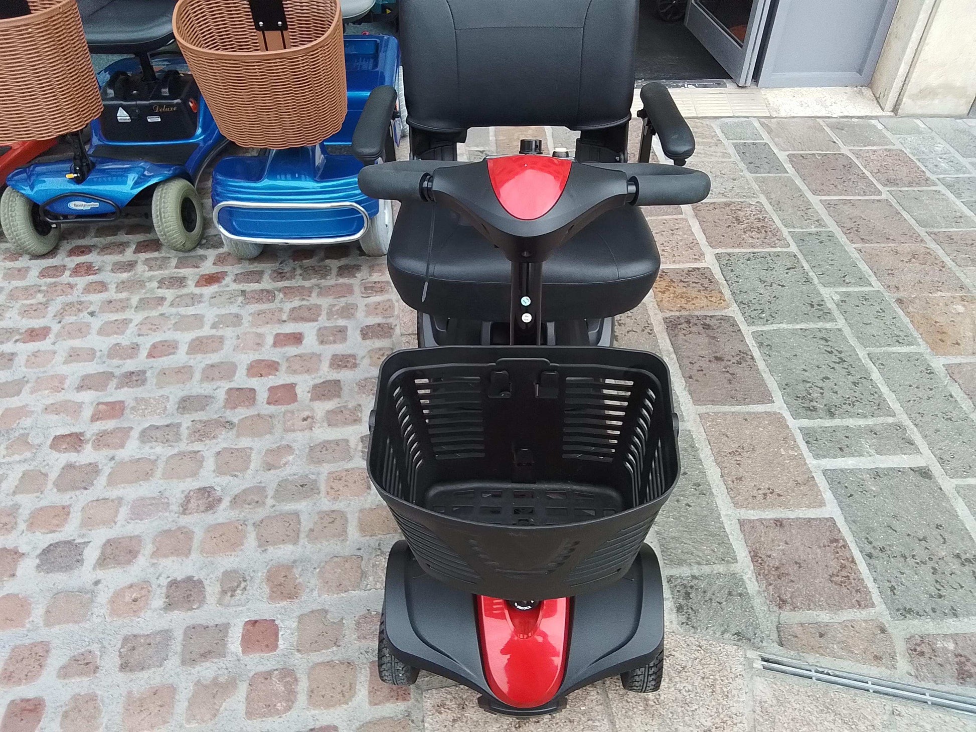 Careco Zoom - Red | Northampton - Eden Mobility