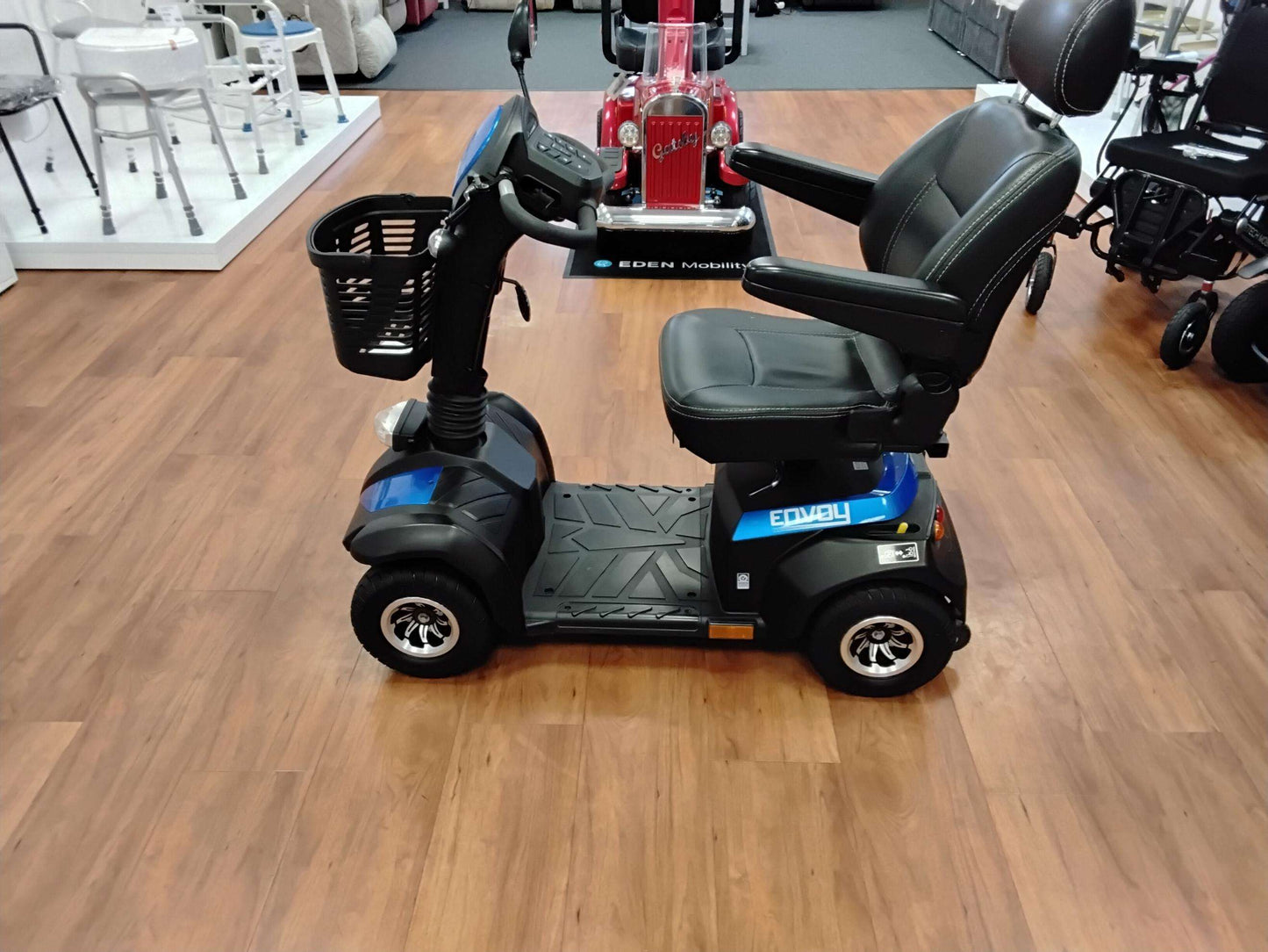 Drive Envoy - Blue | Corby