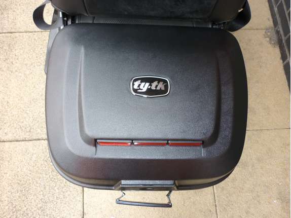 Royale 4 Pannier Box