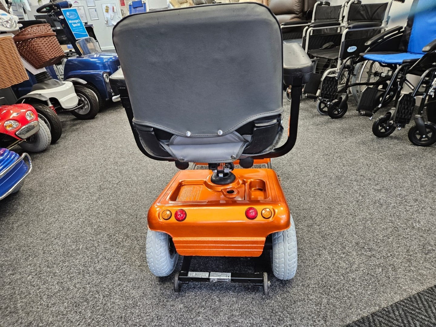 Roma Soverign 4 Orange - Eden Mobility