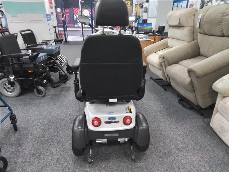 Roadmaster R - White | Stockport - Eden Mobility