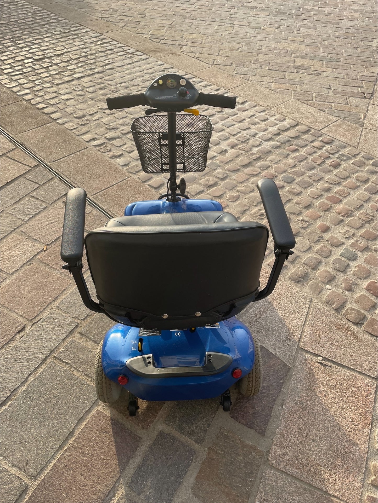 Sterling Pearl (Blue) - Eden Mobility