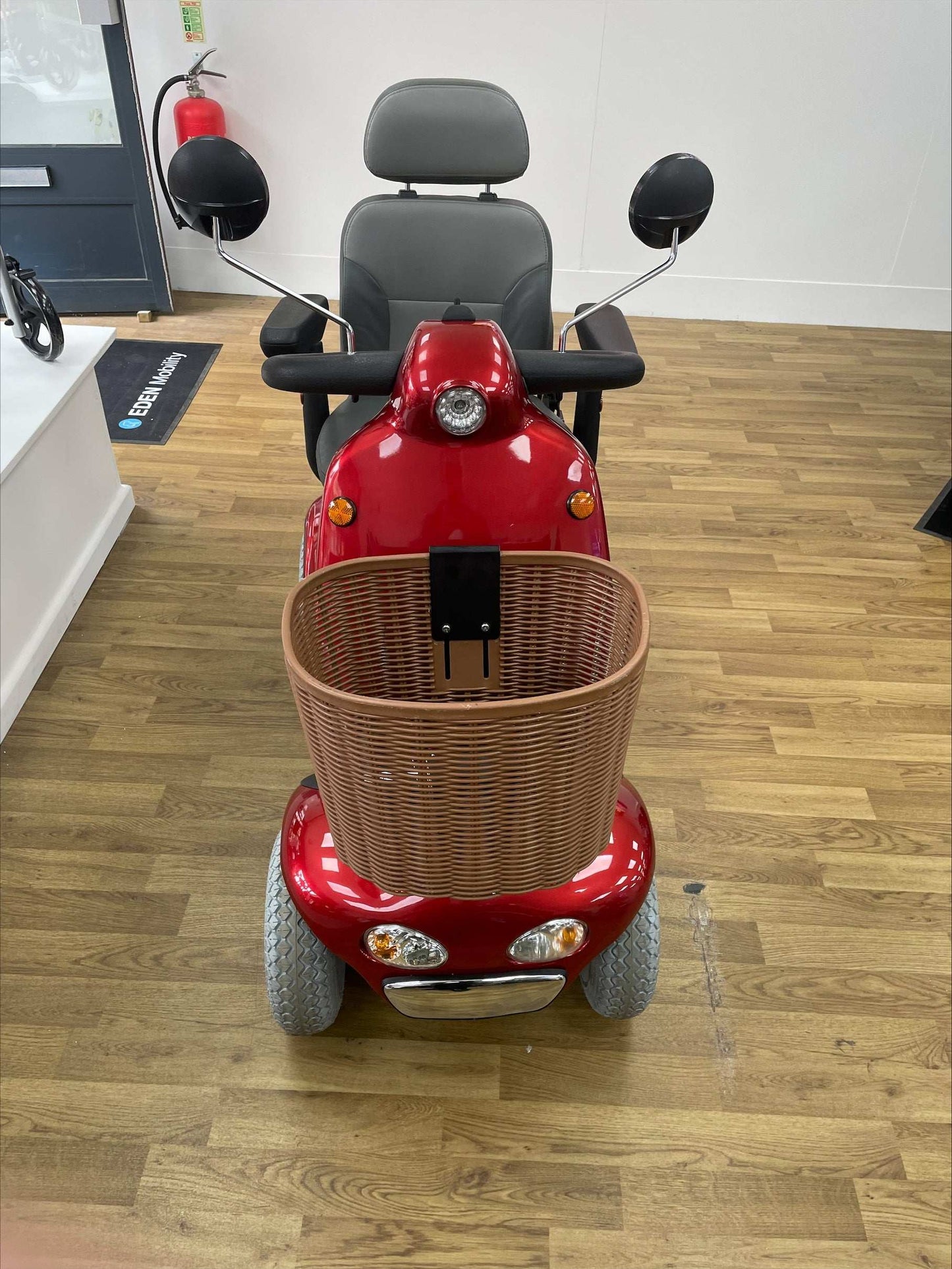 Roma Shoprider Cadiz - Red | Wrexham