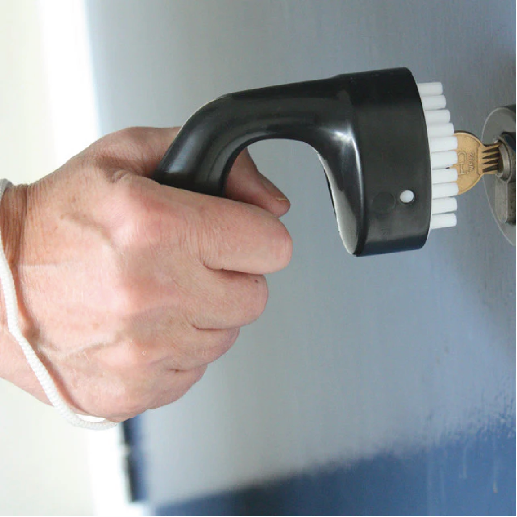 Universal Grip Turner