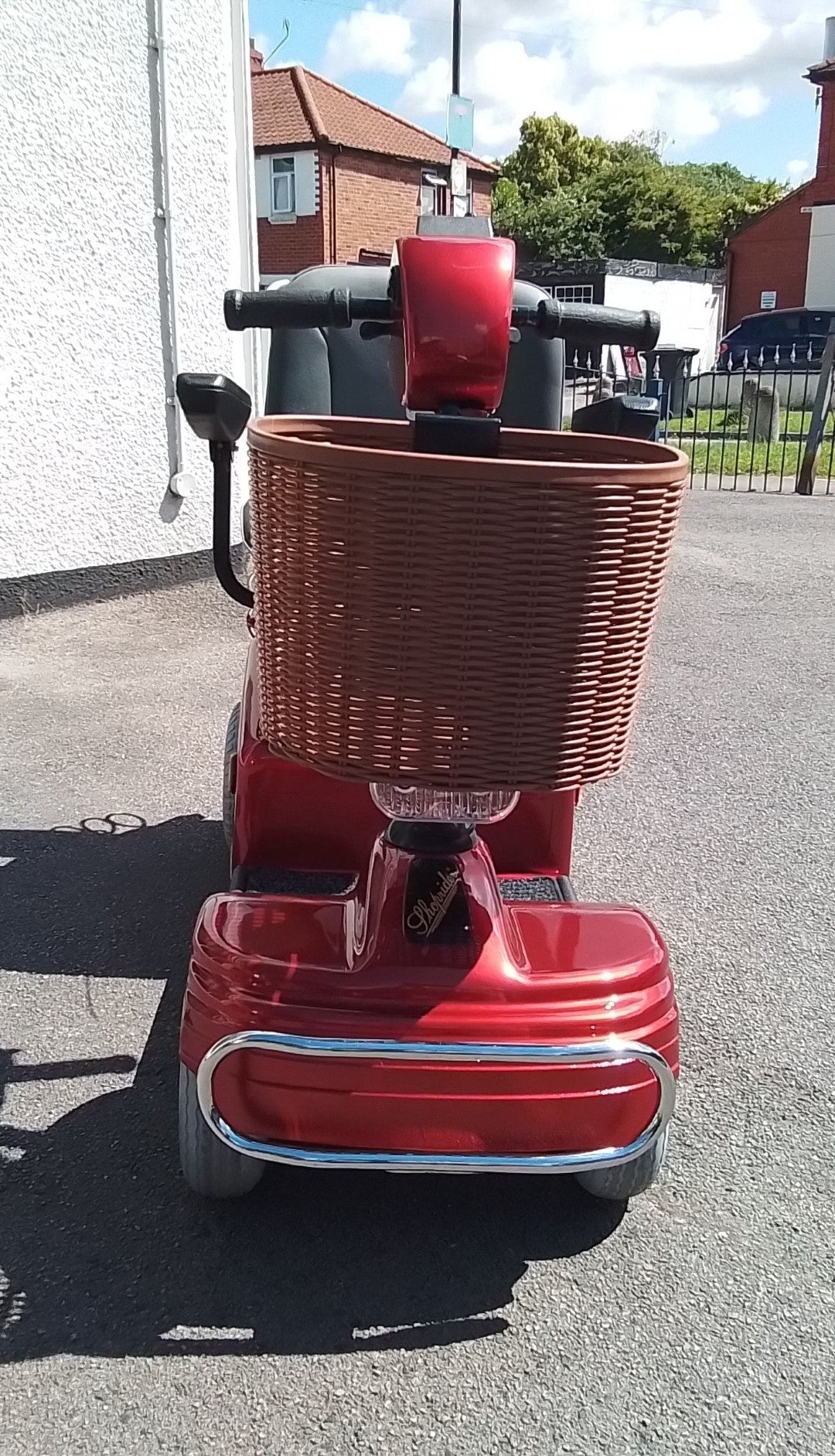 Roma Soverign 4 Red - Eden Mobility