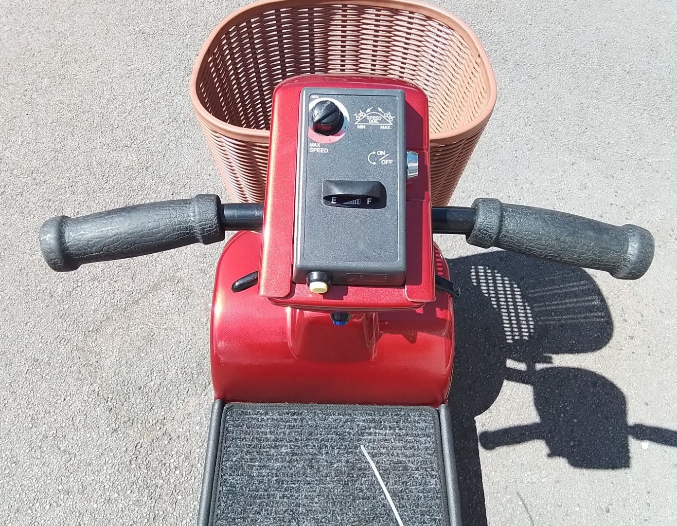 Roma Soverign 4 Red - Eden Mobility