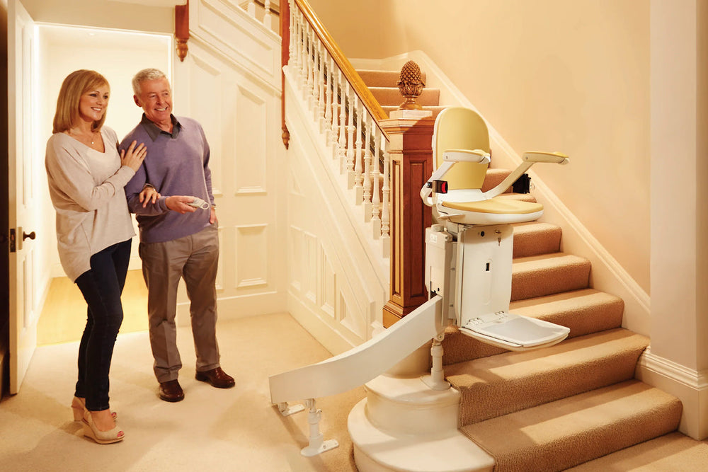 Straight vs Curved Stairlifts: Which Does Your Home Need?