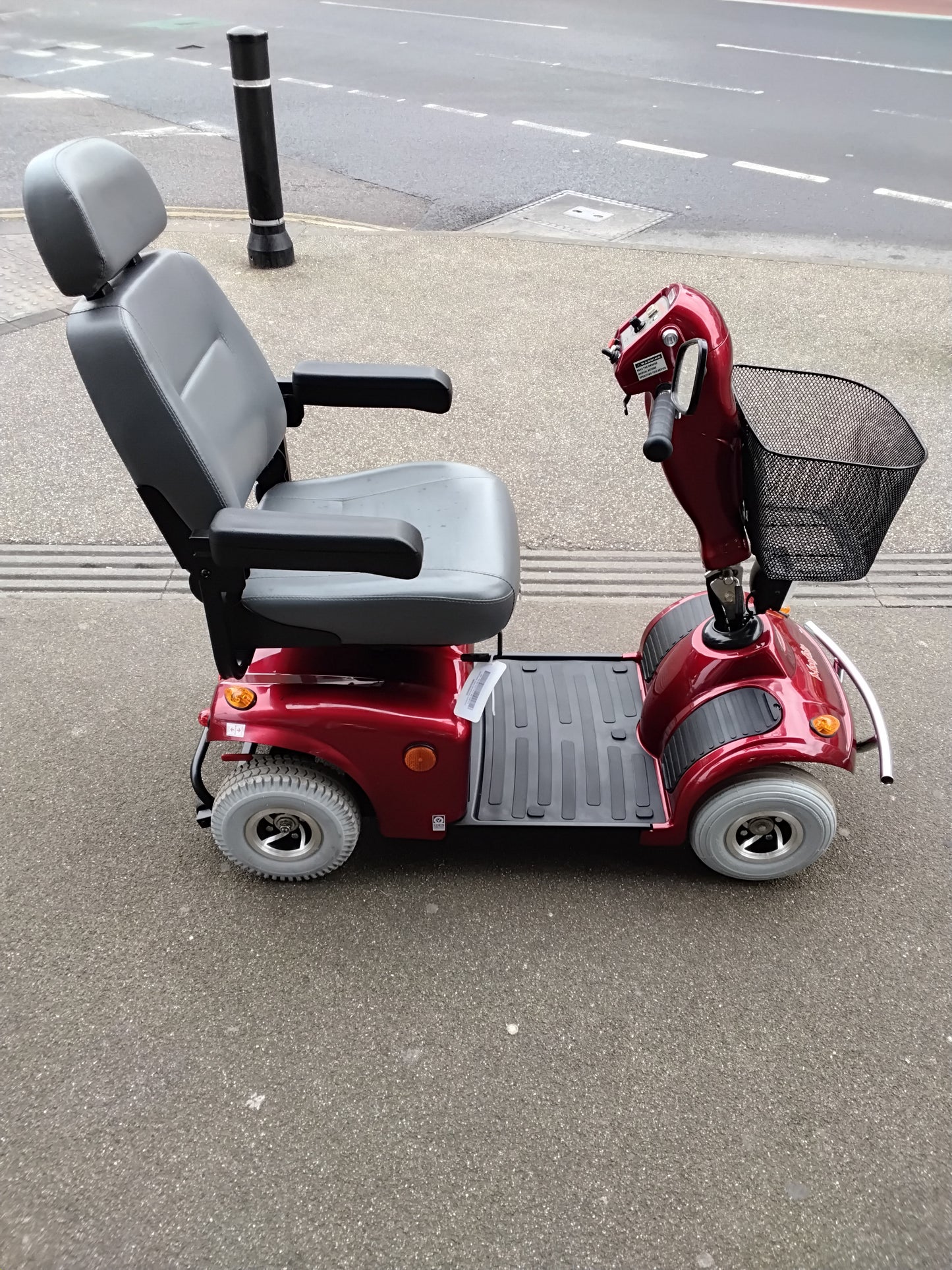 Freerider Mayfair (Red) - Eden Mobility