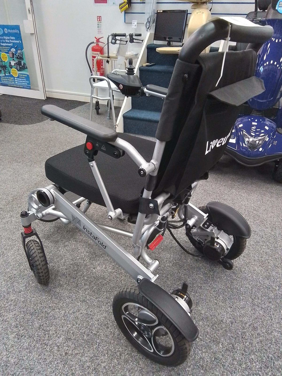 Livewell Instafold - Silver | Leeds