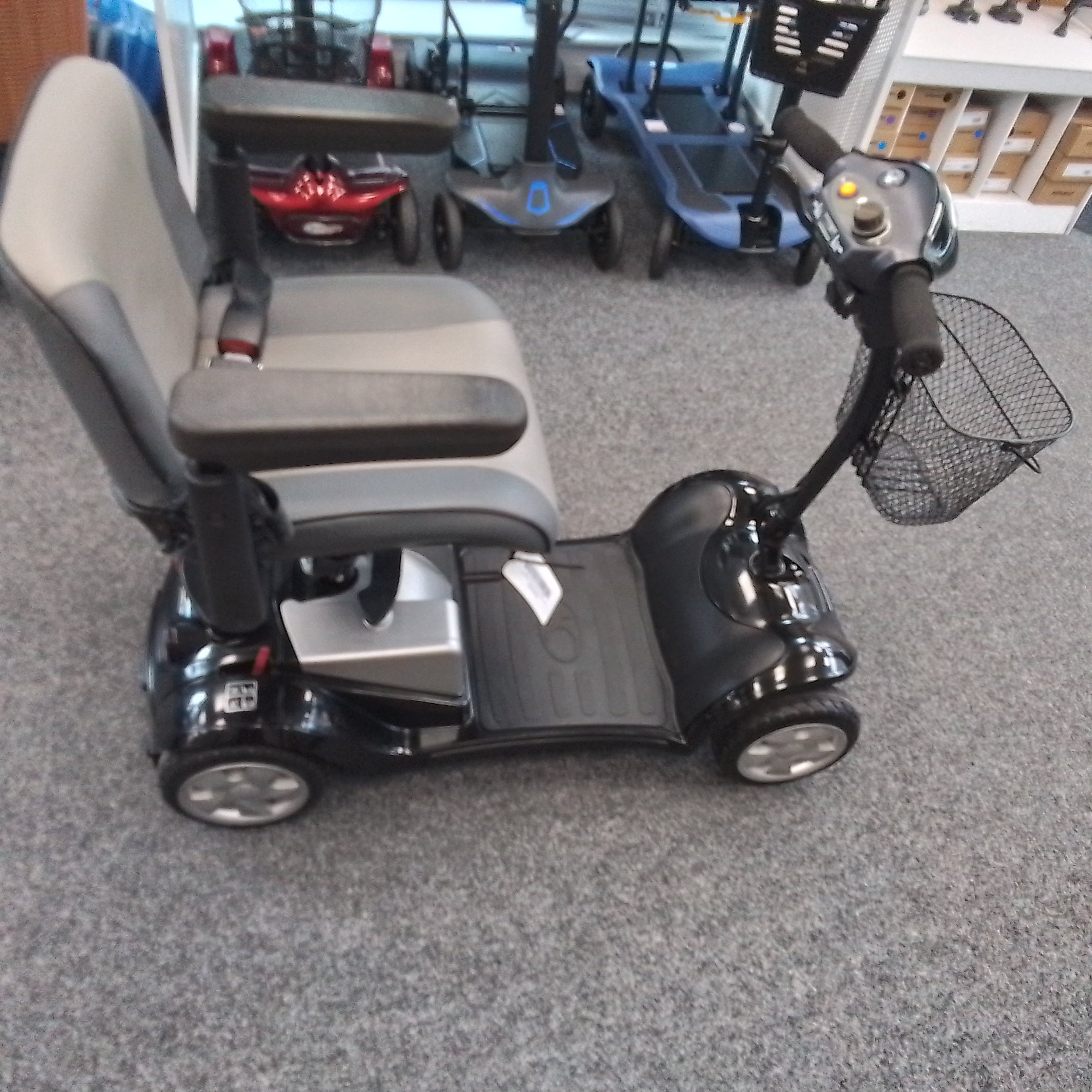 Kymco Mini Comfort - Black | Selby - Eden Mobility