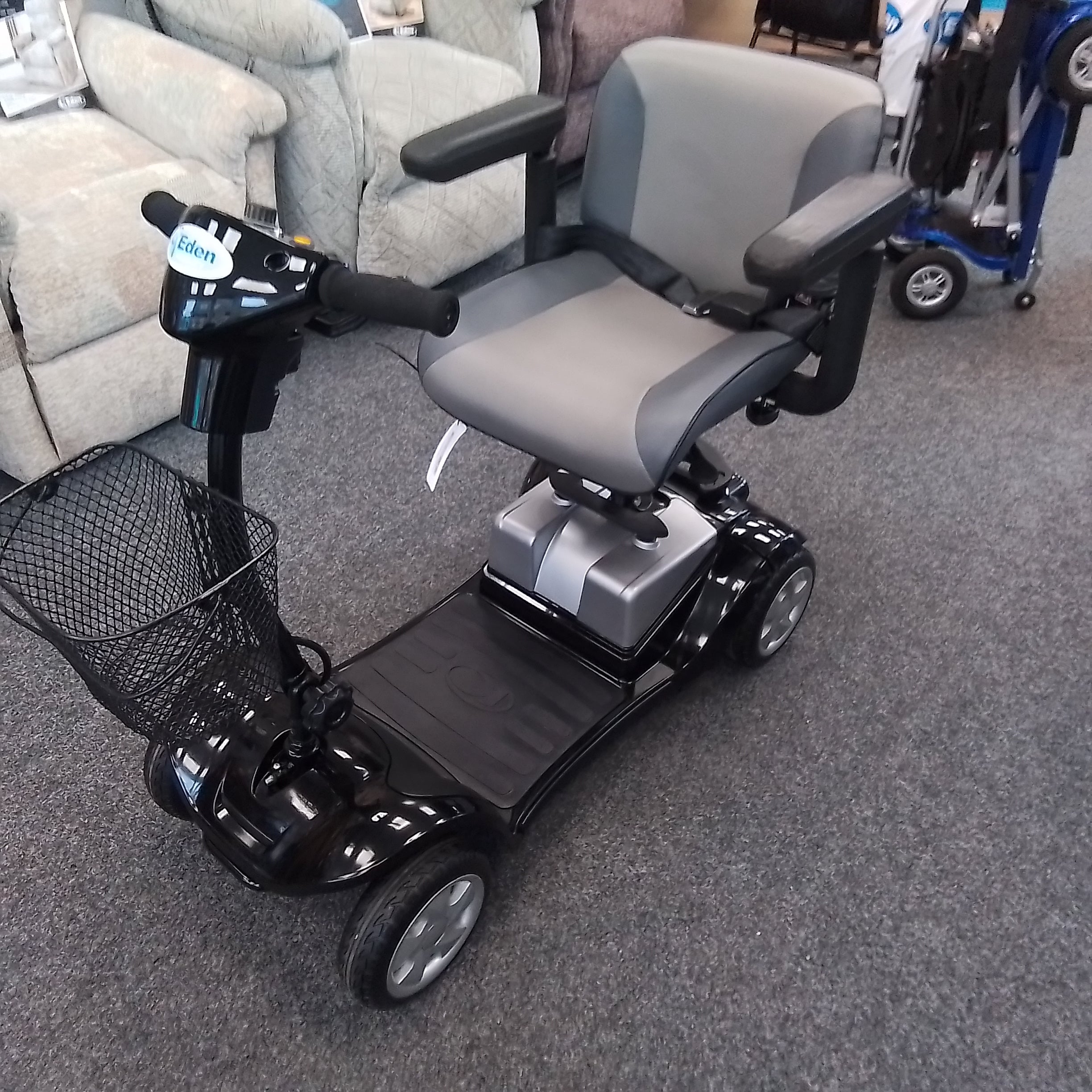 Kymco Mini Comfort - Black | Selby - Eden Mobility