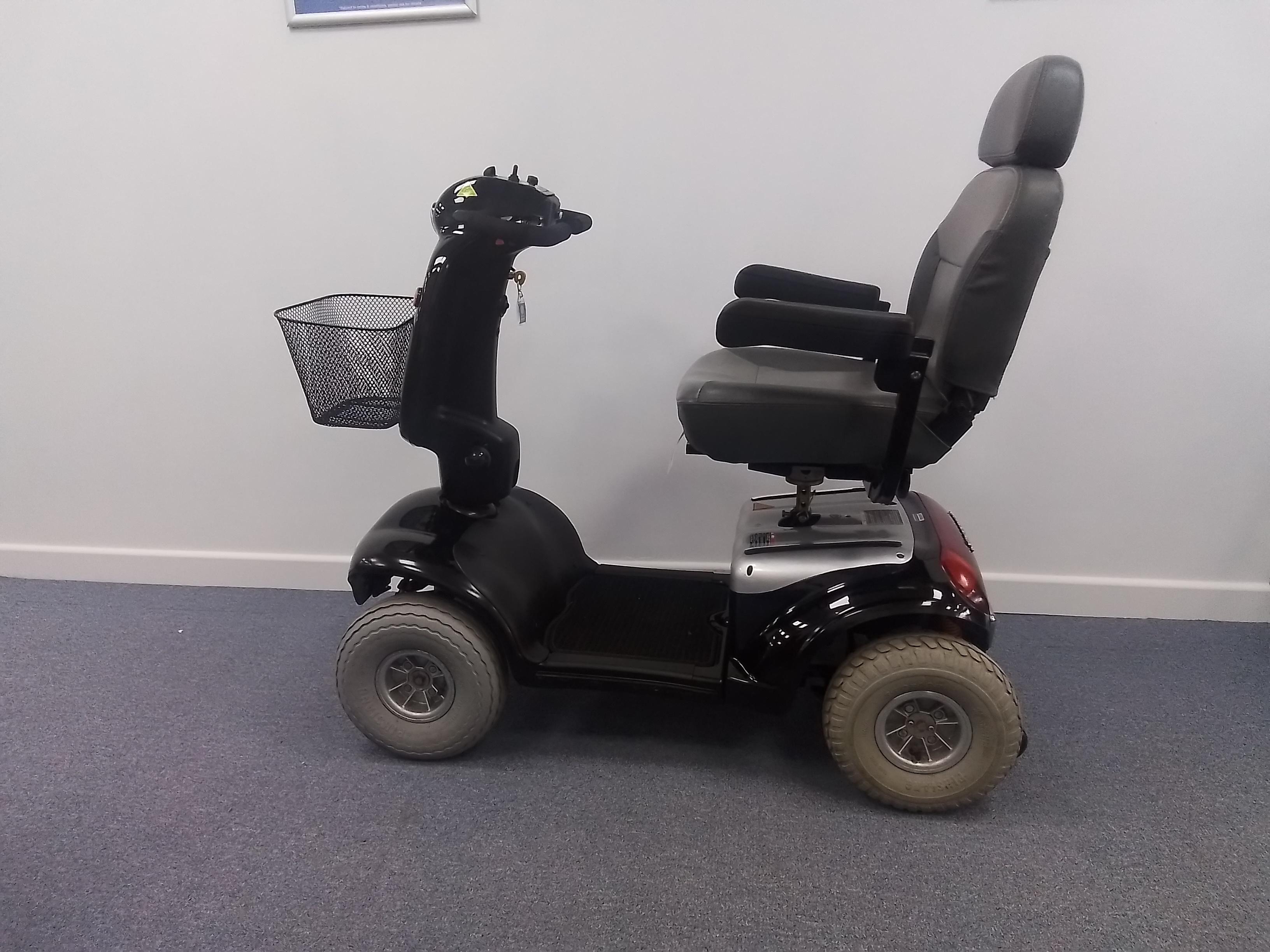 Roma Shoprider Cadiz - Black | Derby - Eden Mobility