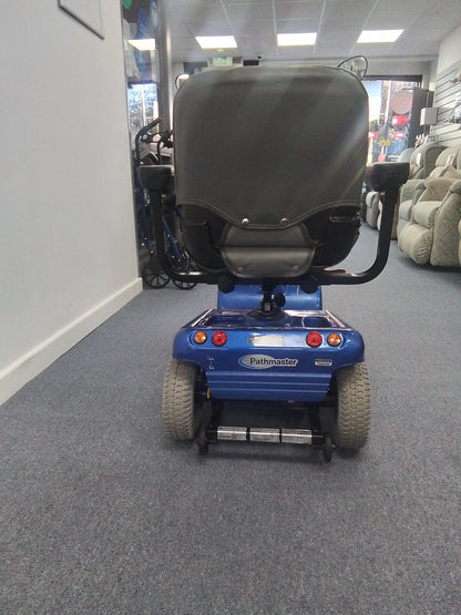 Roma Sovereign 4 - Blue | Derby