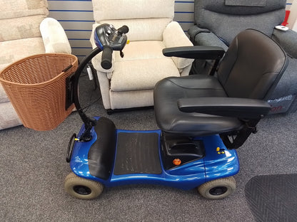 Side View Reconditioned Scooter North Point (Roma Paris)