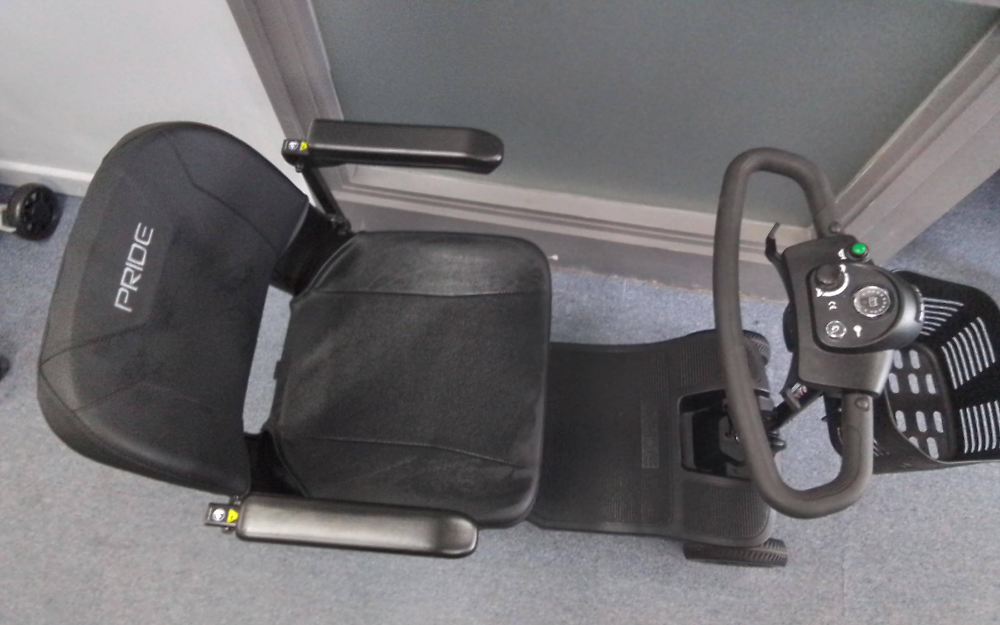Pride Go Go Elite Traveller in Black | Refurbished Mobility Scooter Derby