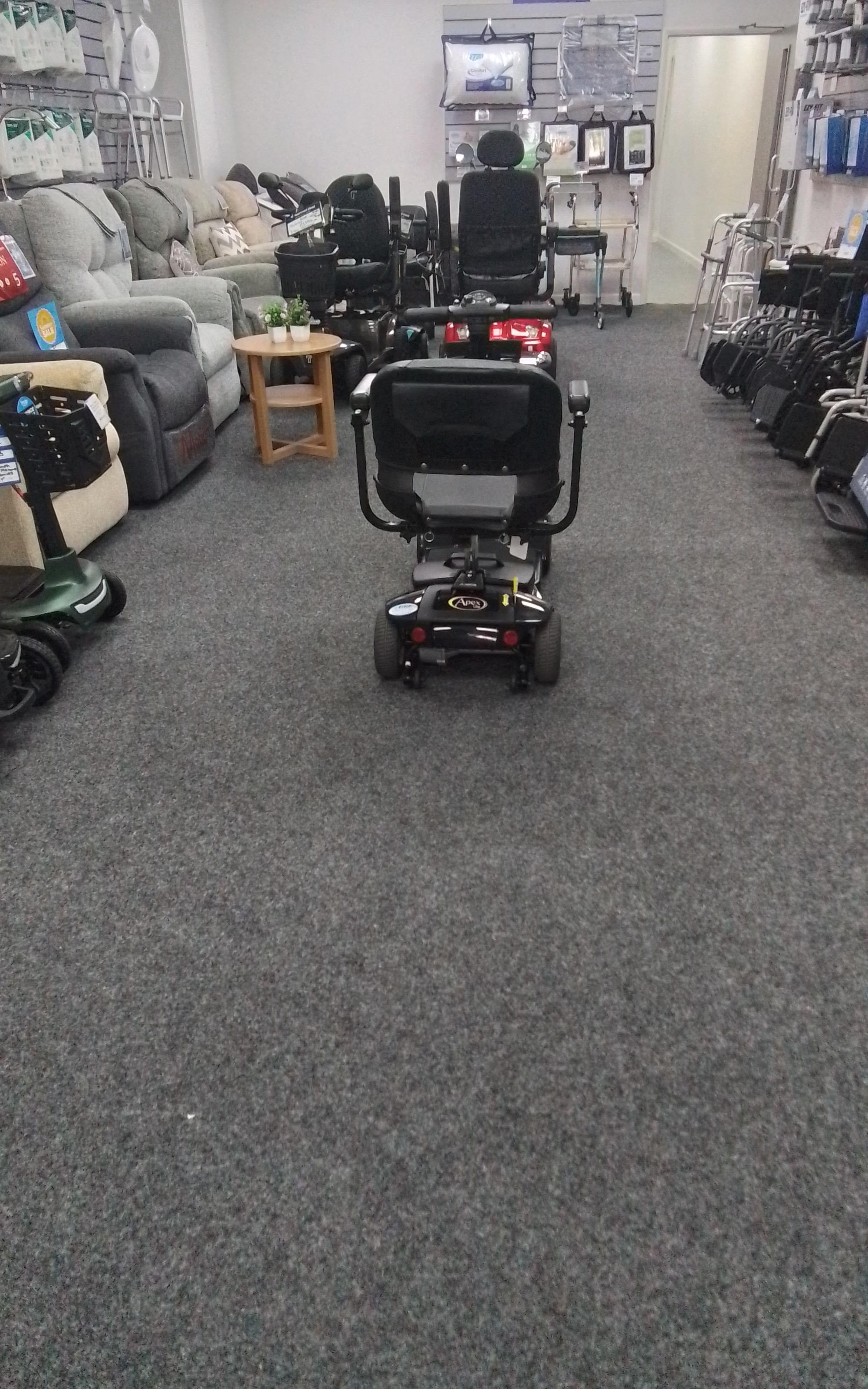 Pride Apex Lite in Black | Refurbished Mobility Scooter Derby