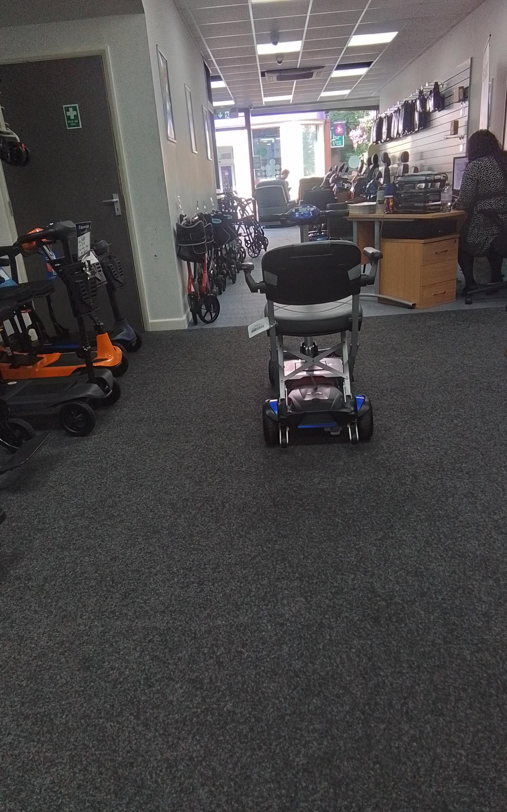 Drive Manual Fold in Blue | Refurbished Mobility Scooter Derby