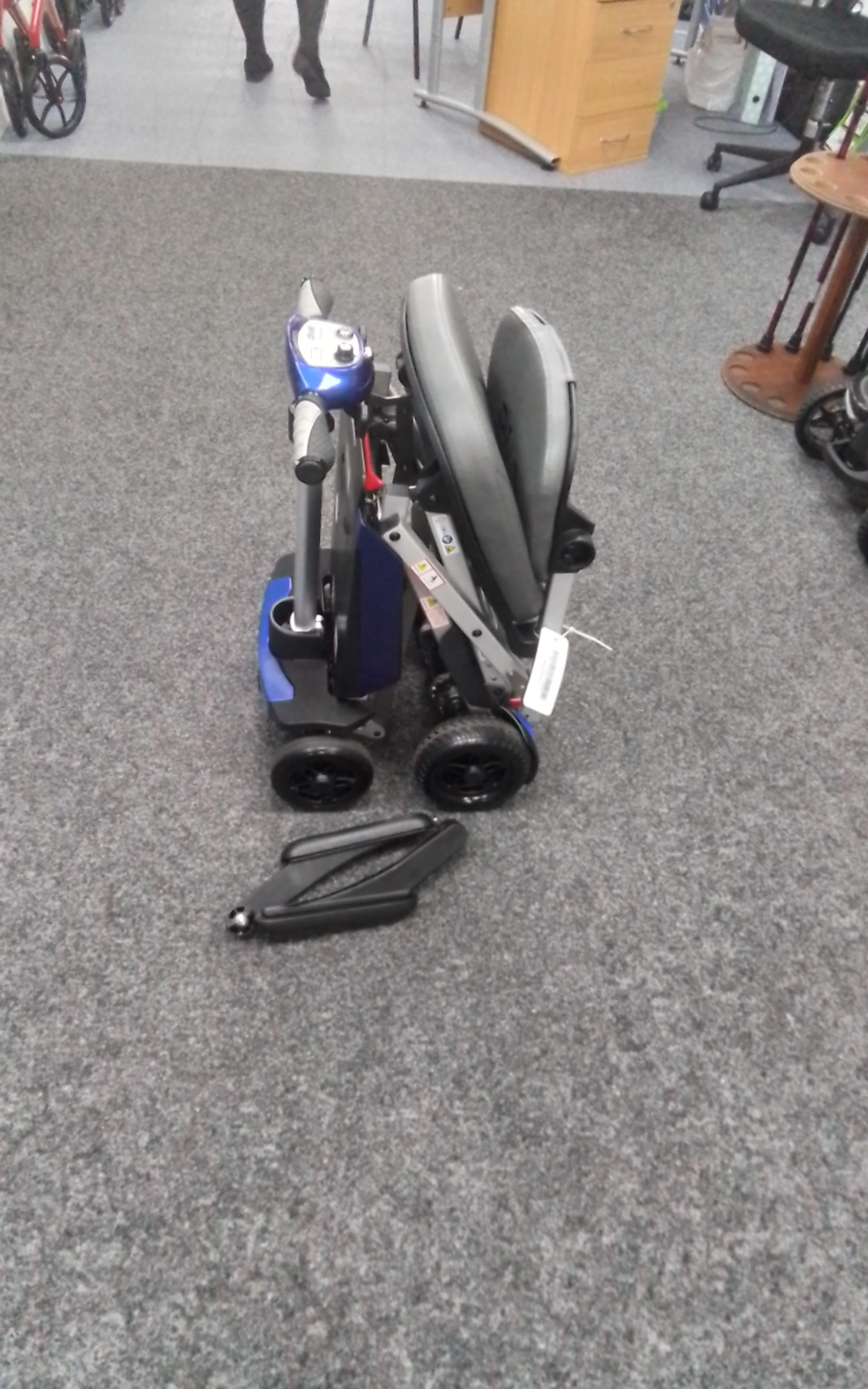 Drive Manual Fold in Blue | Refurbished Mobility Scooter Derby