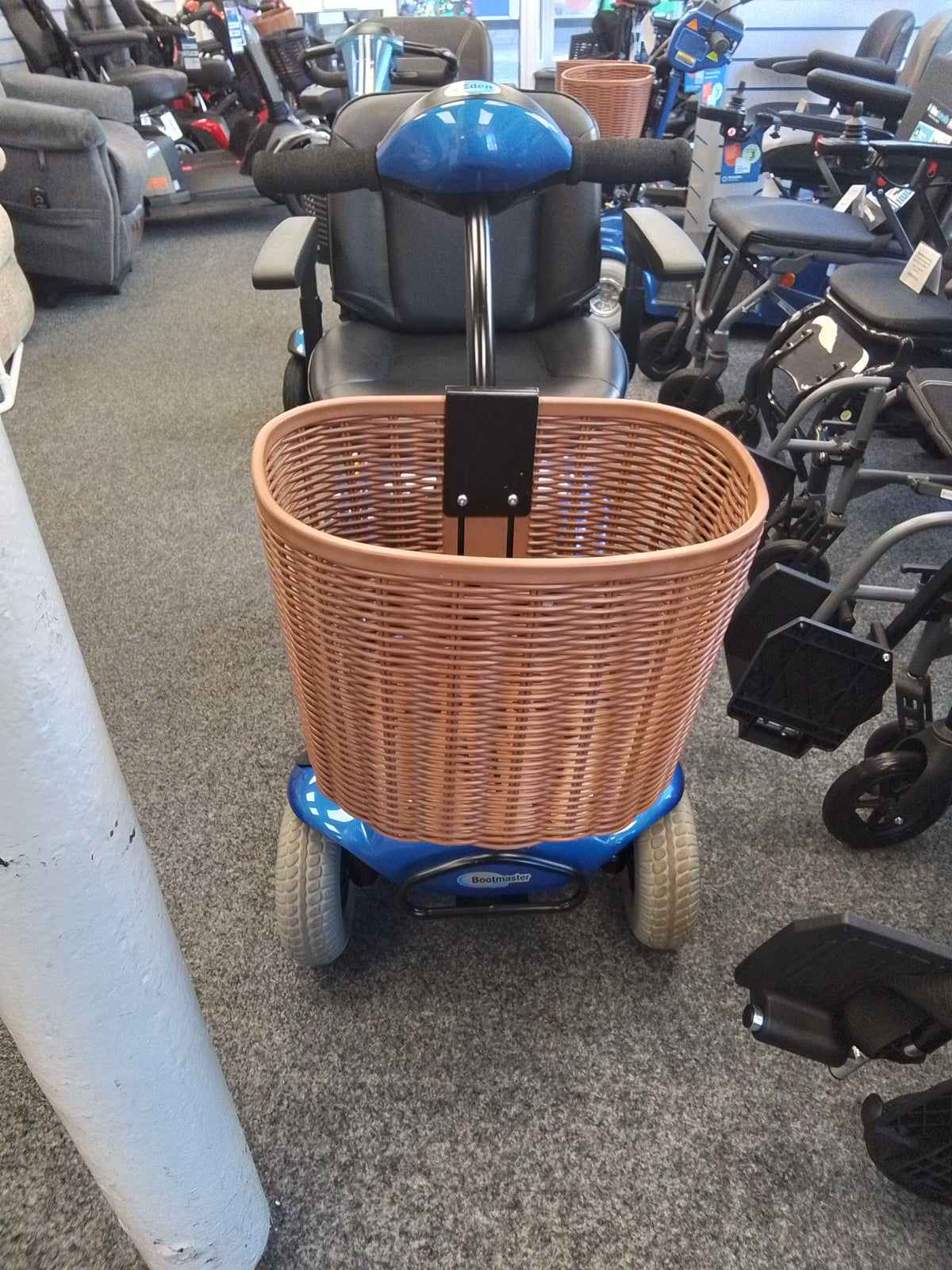 Roma Paris Mobility in Blue | Refurbished Mobility Scooter Bridlington
