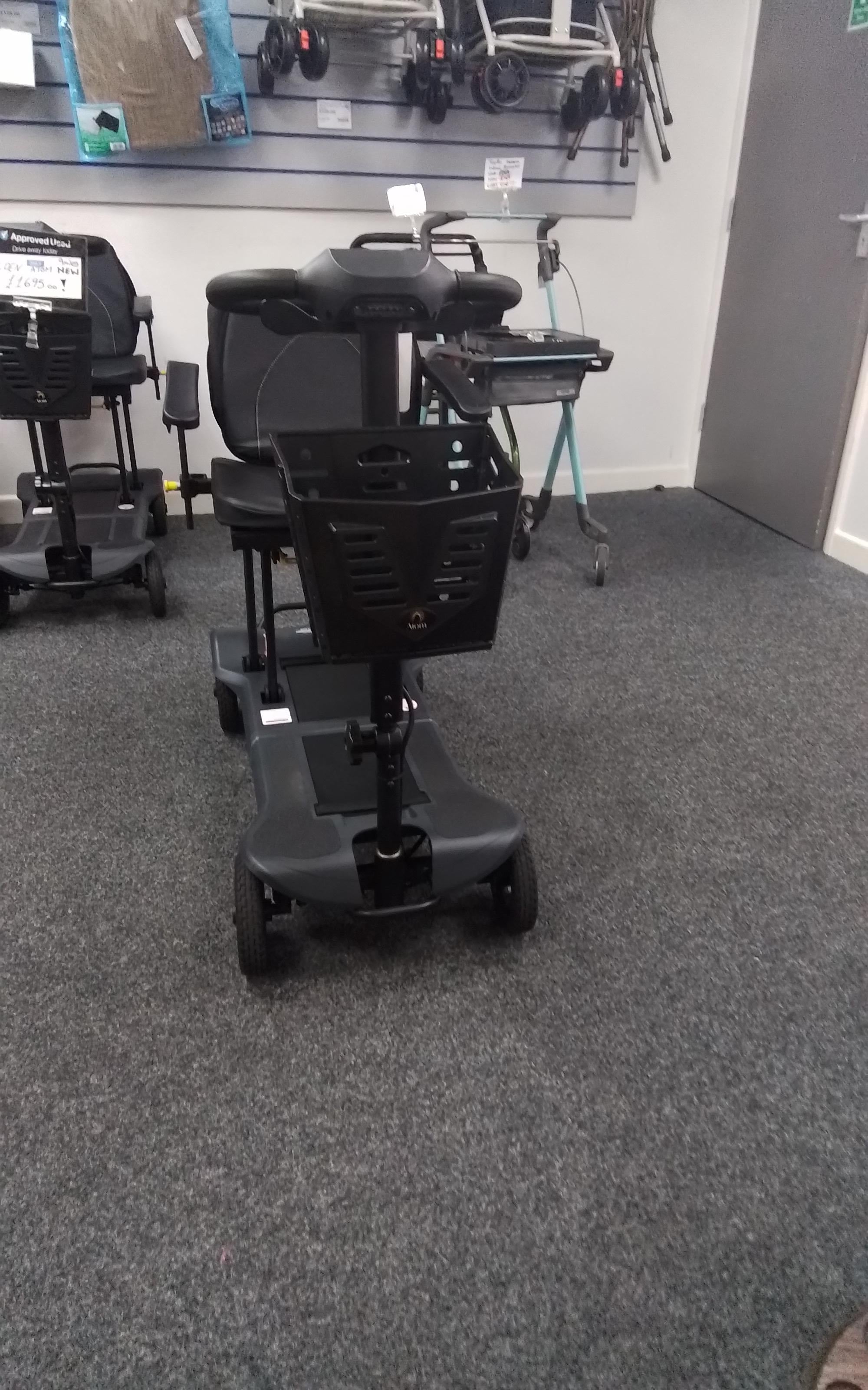 Scooterpac Atom in Black | Refurbished Scooter Derby
