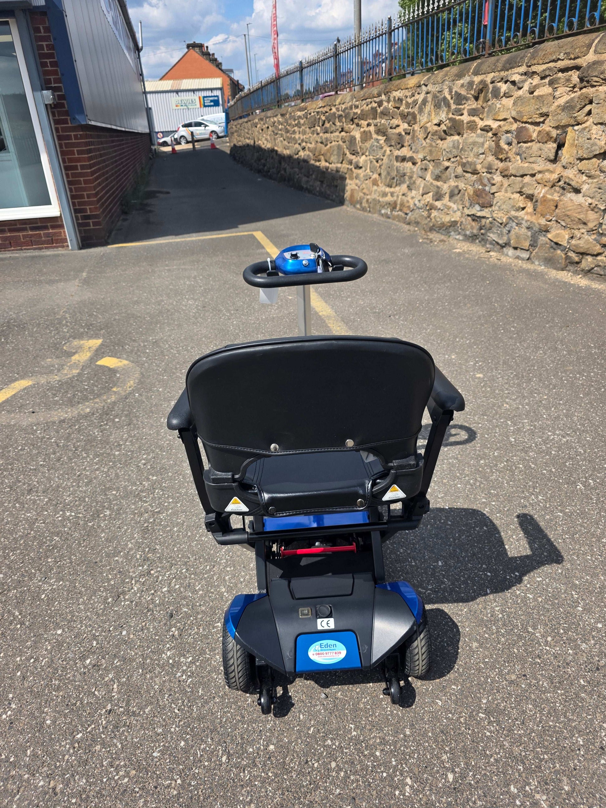 Solax Genie (Blue) - Eden Mobility
