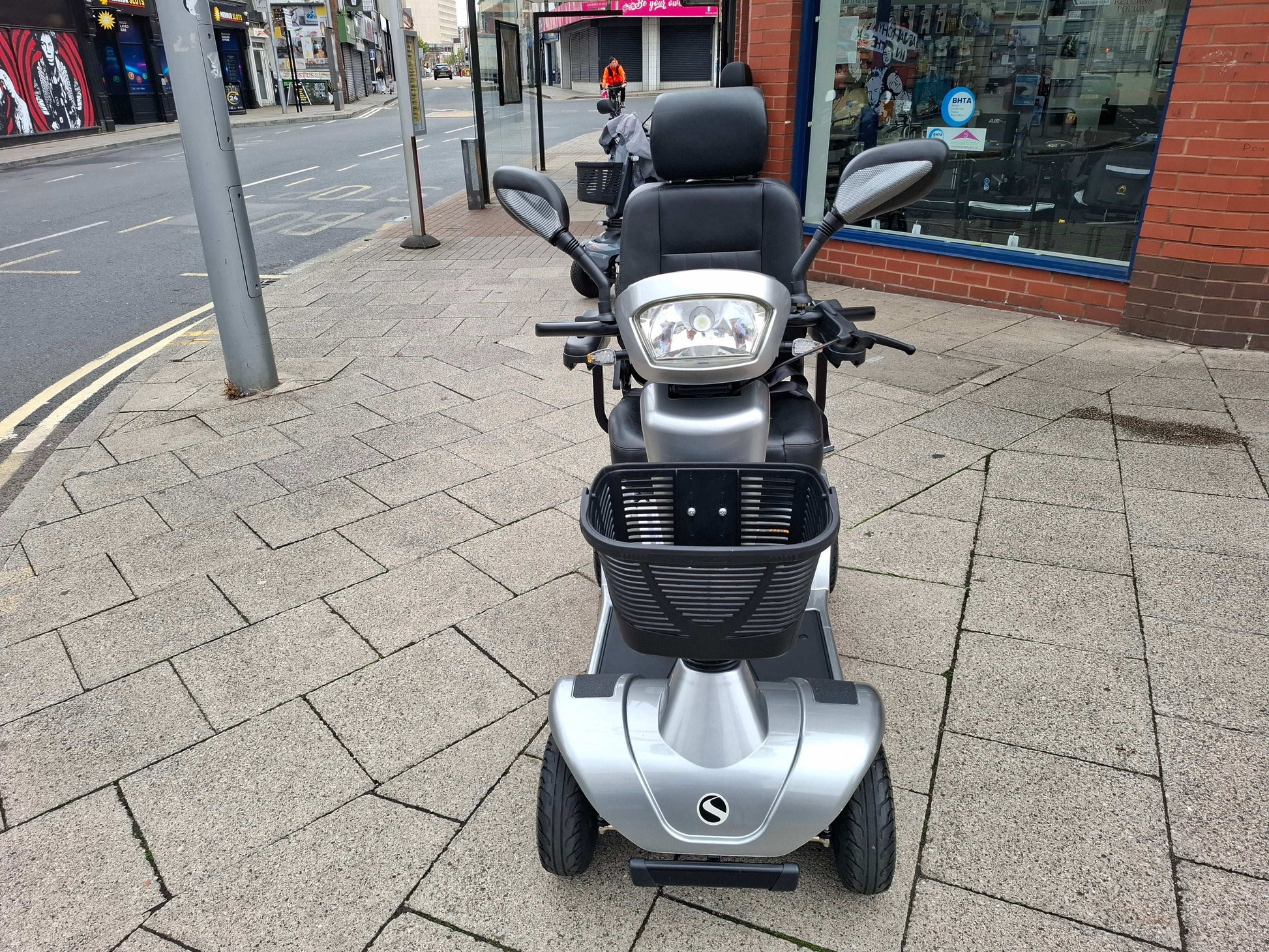 Sunrise S400 Mobility Scooter In Silver