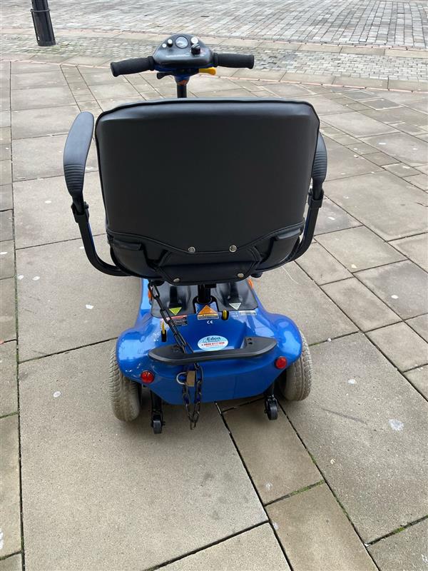 Rascal (Blue) - Eden Mobility