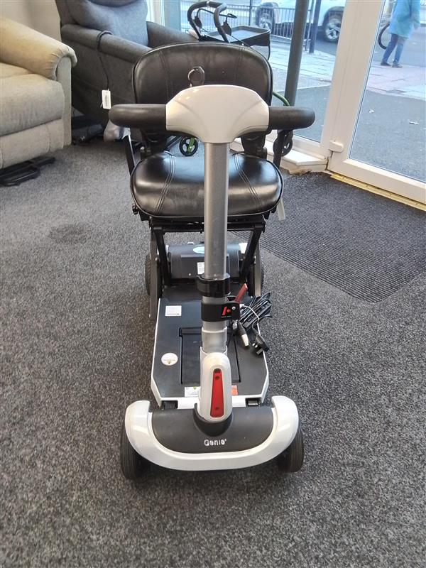 Solax Genie - white | Hull, Holderness Rd - Eden Mobility
