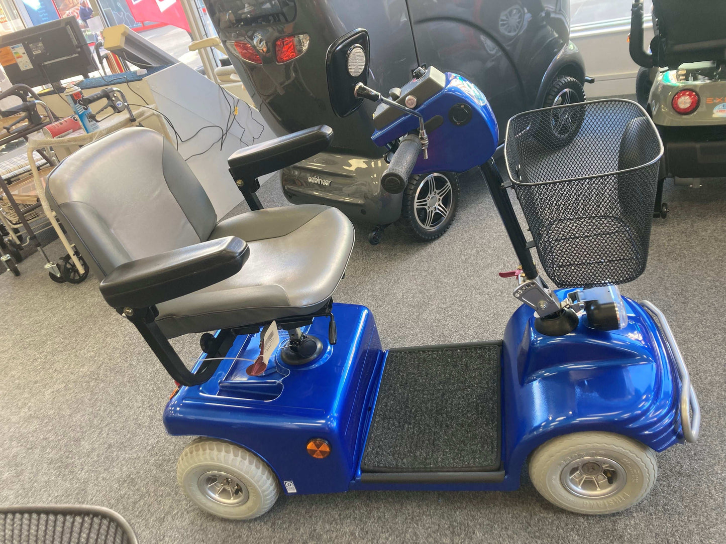 Roma Soverign 4 (Blue) - Eden Mobility