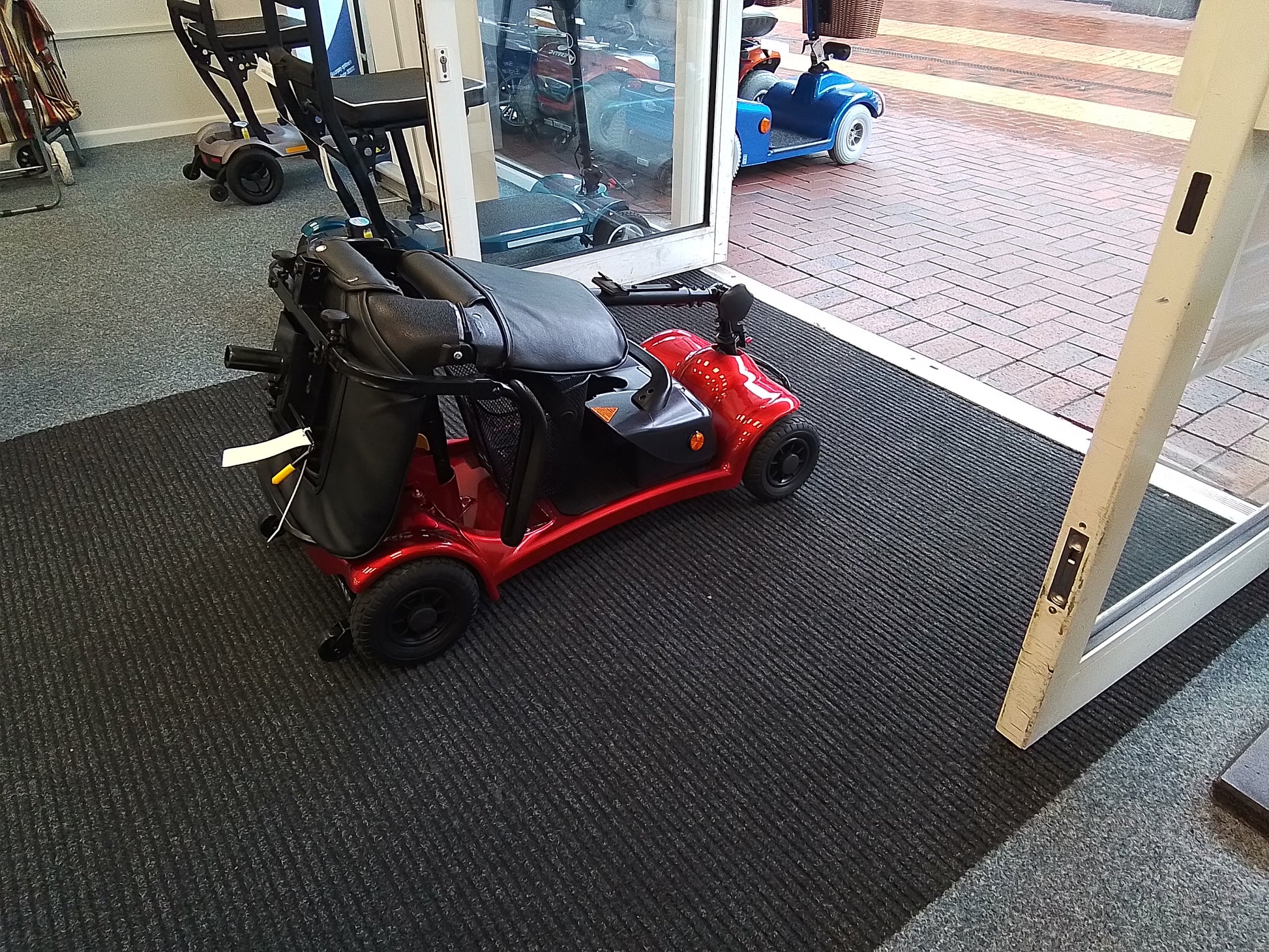 Elec Mob Ultralite 480 Red - Eden Mobility