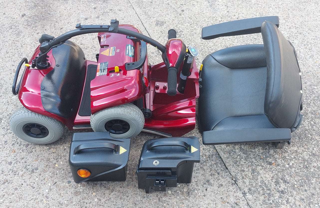 Roma Paris (Red) scooter folded